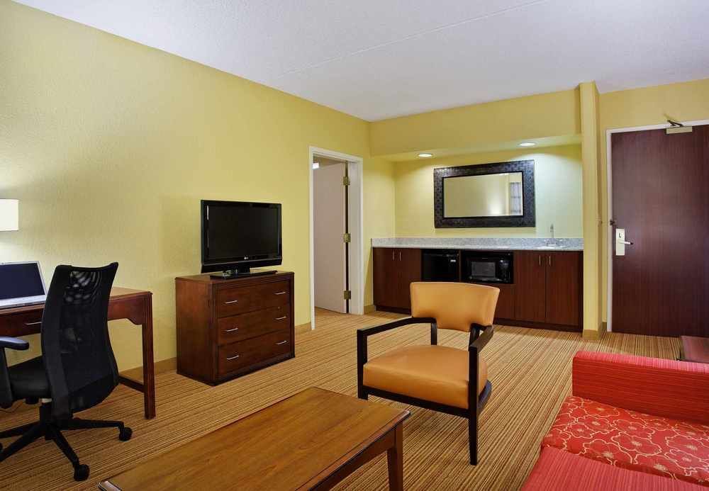 Hotel Courtyard By Marriott Boston Littleton Esterno foto