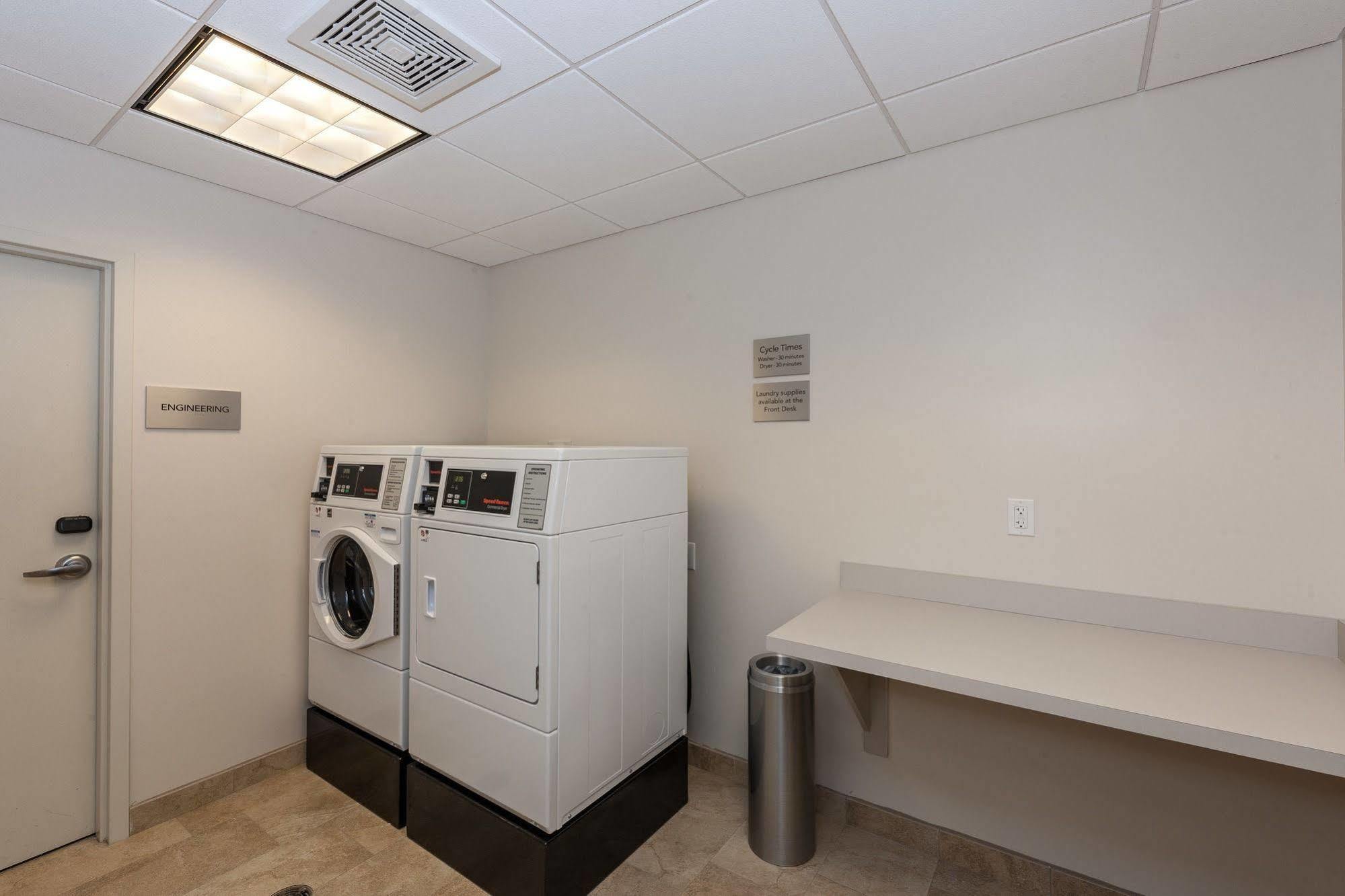 Hotel Courtyard By Marriott Boston Littleton Esterno foto