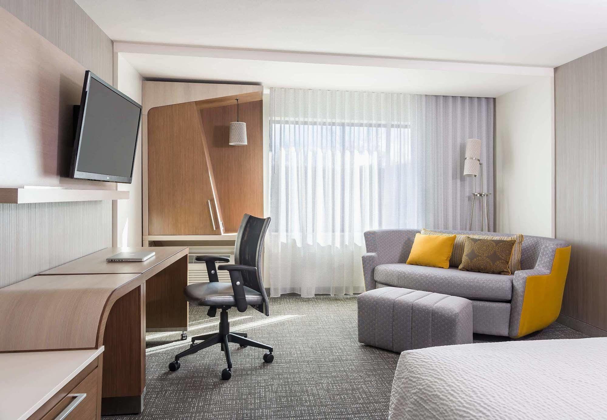 Hotel Courtyard By Marriott Boston Littleton Esterno foto